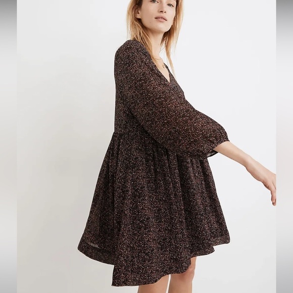 Madewell Crinkle Georgette V-Neck Babydoll Dress texture 30767 - Picture 1 of 11